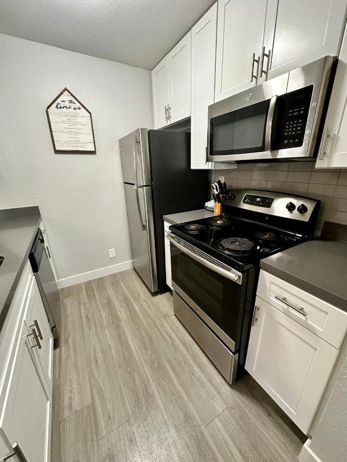 Entire Apartment + Parking 로스앤젤레스 외부 사진